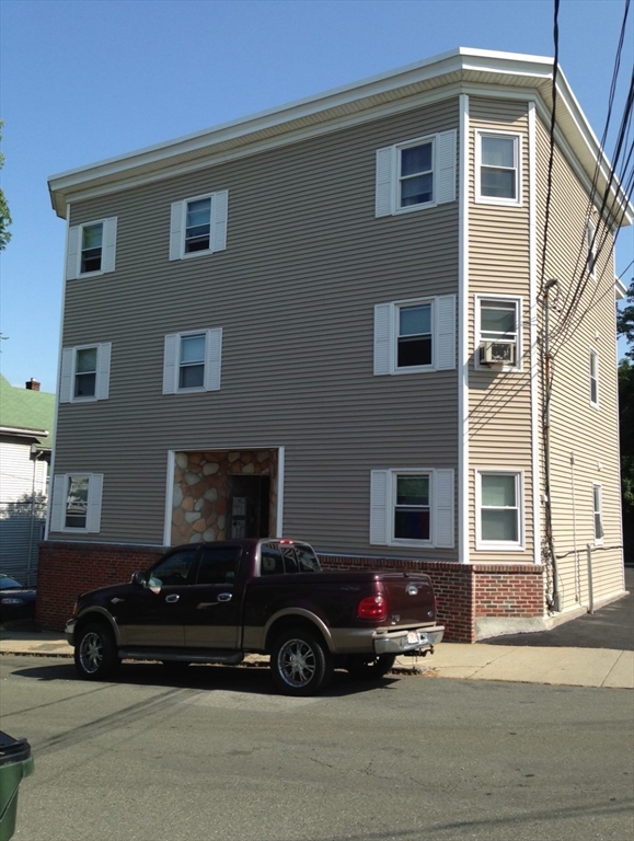13-15 Amity St