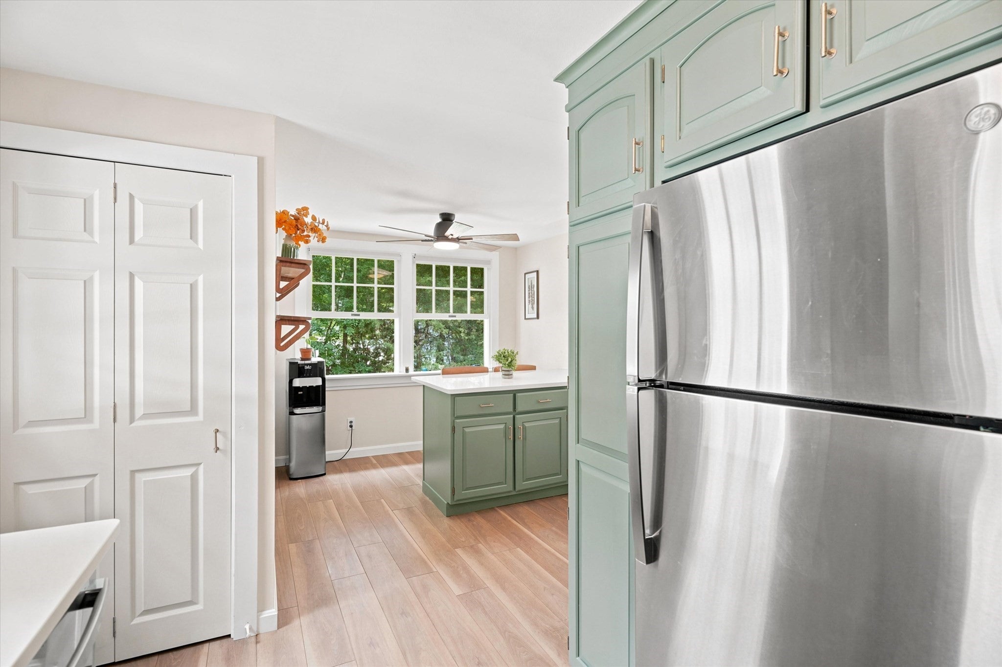 13 Hilltop Dr, Burlington, MA, 13 Hilltop Dr, Burlington, MA Photo #3
