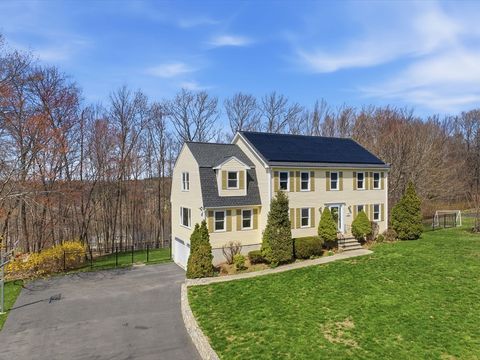148 Bracken Dr Marlborough MA 01752
