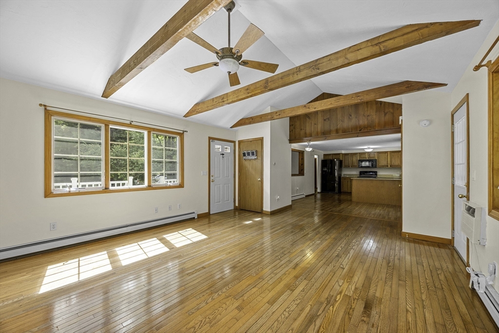 5 Carl Gardner Rd