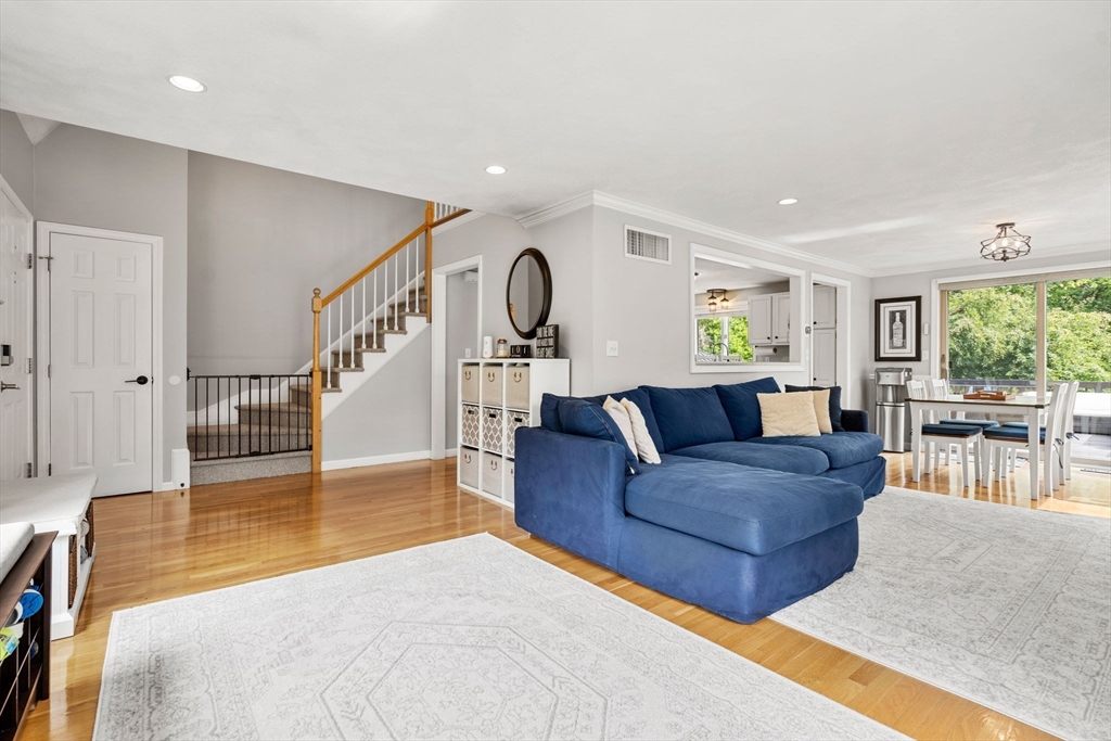 28 Andrews Farm Rd
