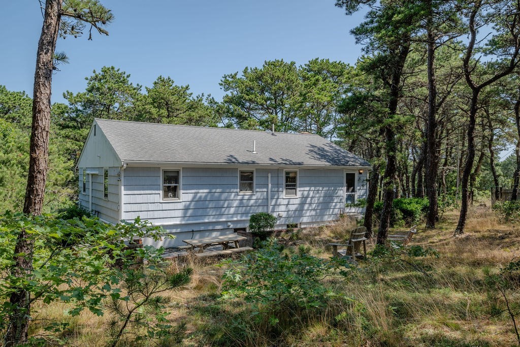 50 Massasoit Rd
