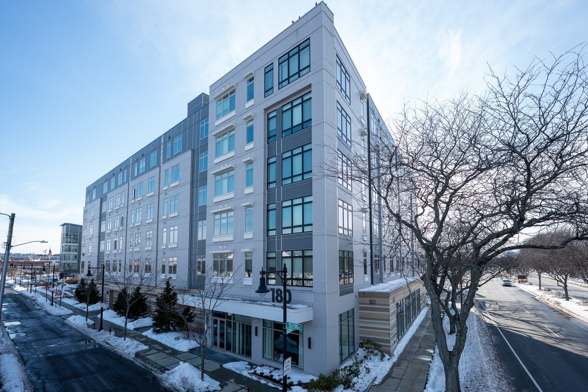 180 Telford St