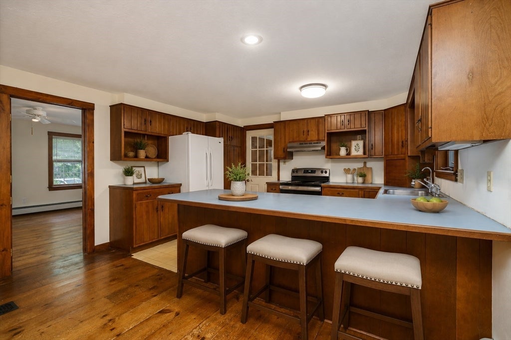 123 Saunders Street, Gardner, MA Photo #13