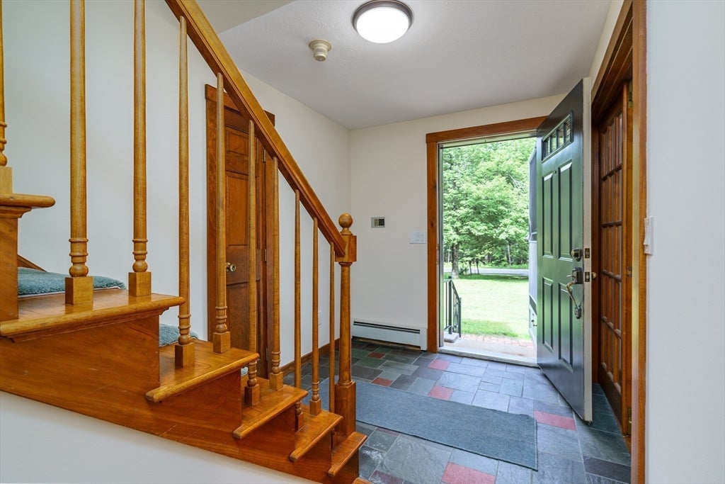 123 Saunders Street, Gardner, MA Photo #26