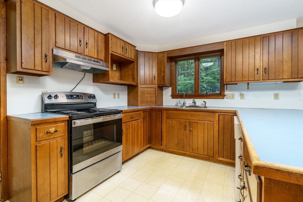 123 Saunders Street, Gardner, MA Photo #15