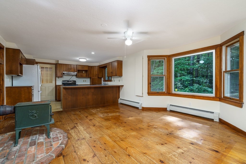 123 Saunders Street, Gardner, MA Photo #11