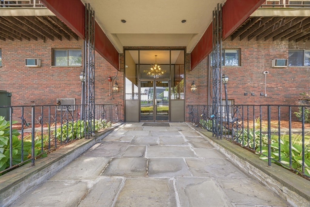 595 Revere Beach Pkwy 40