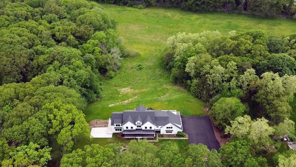 19 Conant Road