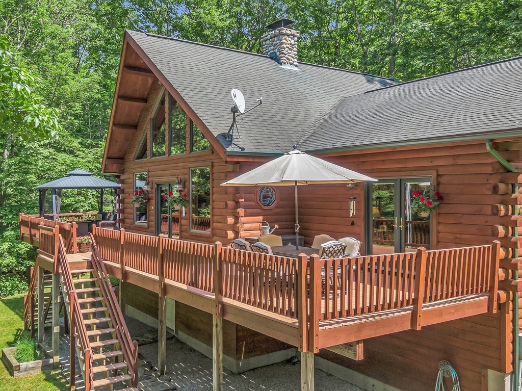8 Turk Hollow Rd