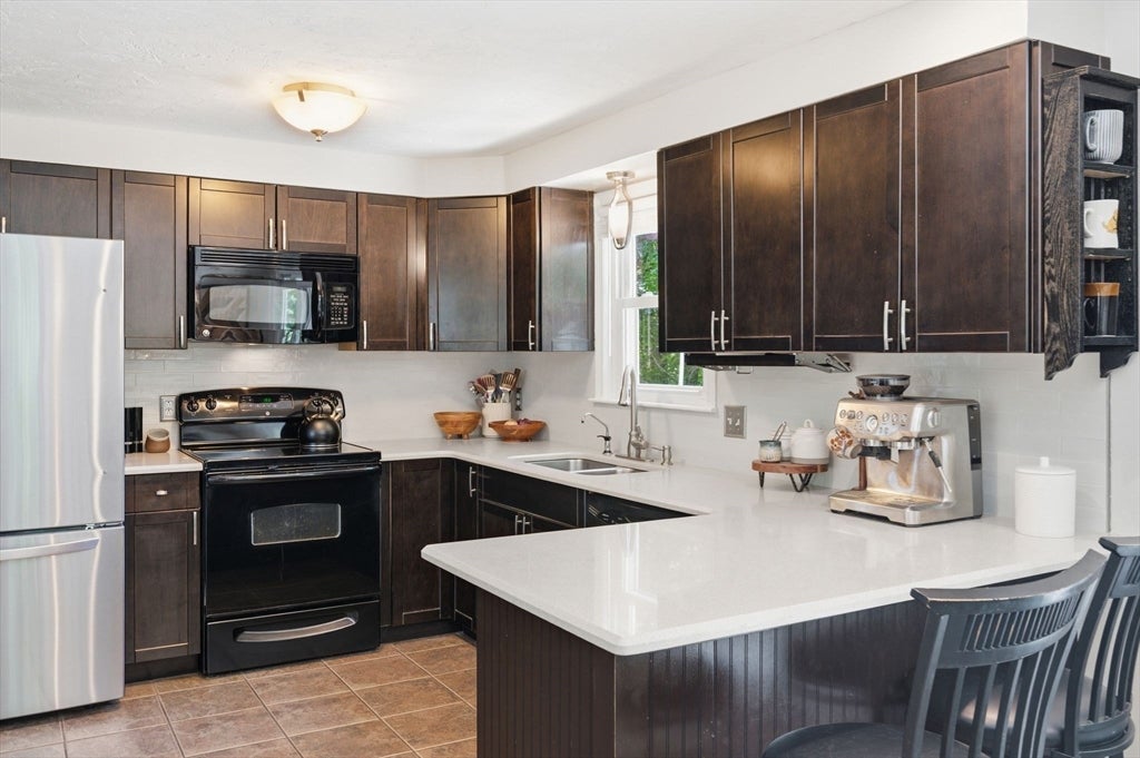 668 Summer St, Rockland, MA, 668 Summer St, Rockland, MA Photo #9