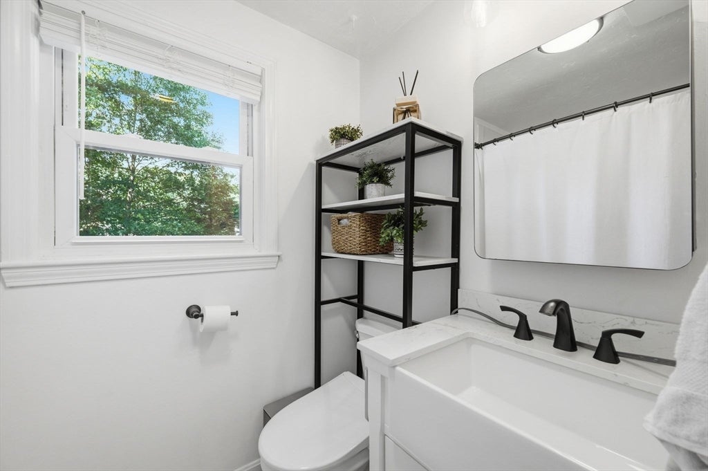 668 Summer St, Rockland, MA, 668 Summer St, Rockland, MA Photo #17