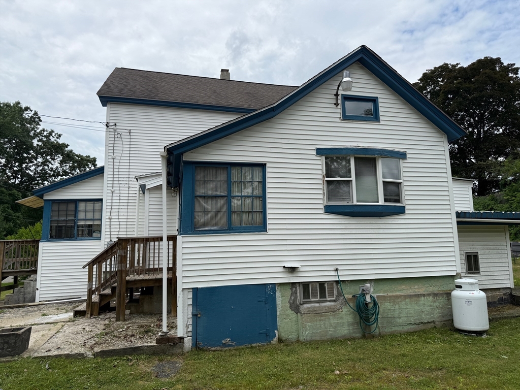 27 Warwick Ave