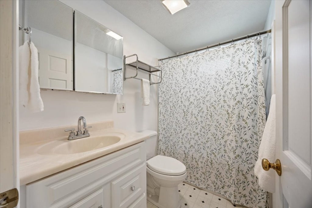 59 Pratt St, Tewksbury, MA, 59 Pratt St, Tewksbury, MA Photo #16