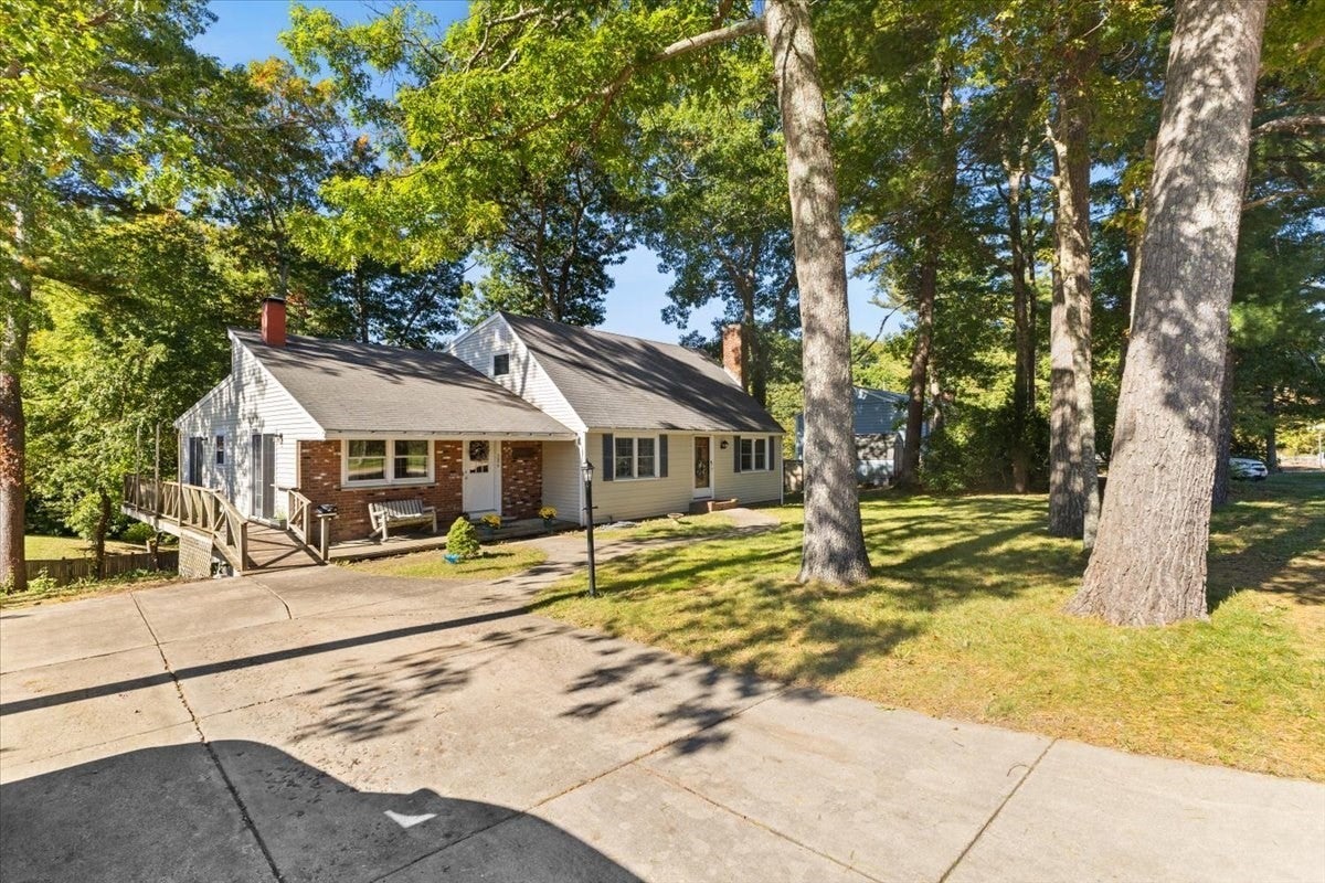 286 Pembroke St, Kingston, MA, 286 Pembroke St, Kingston, MA Photo #2