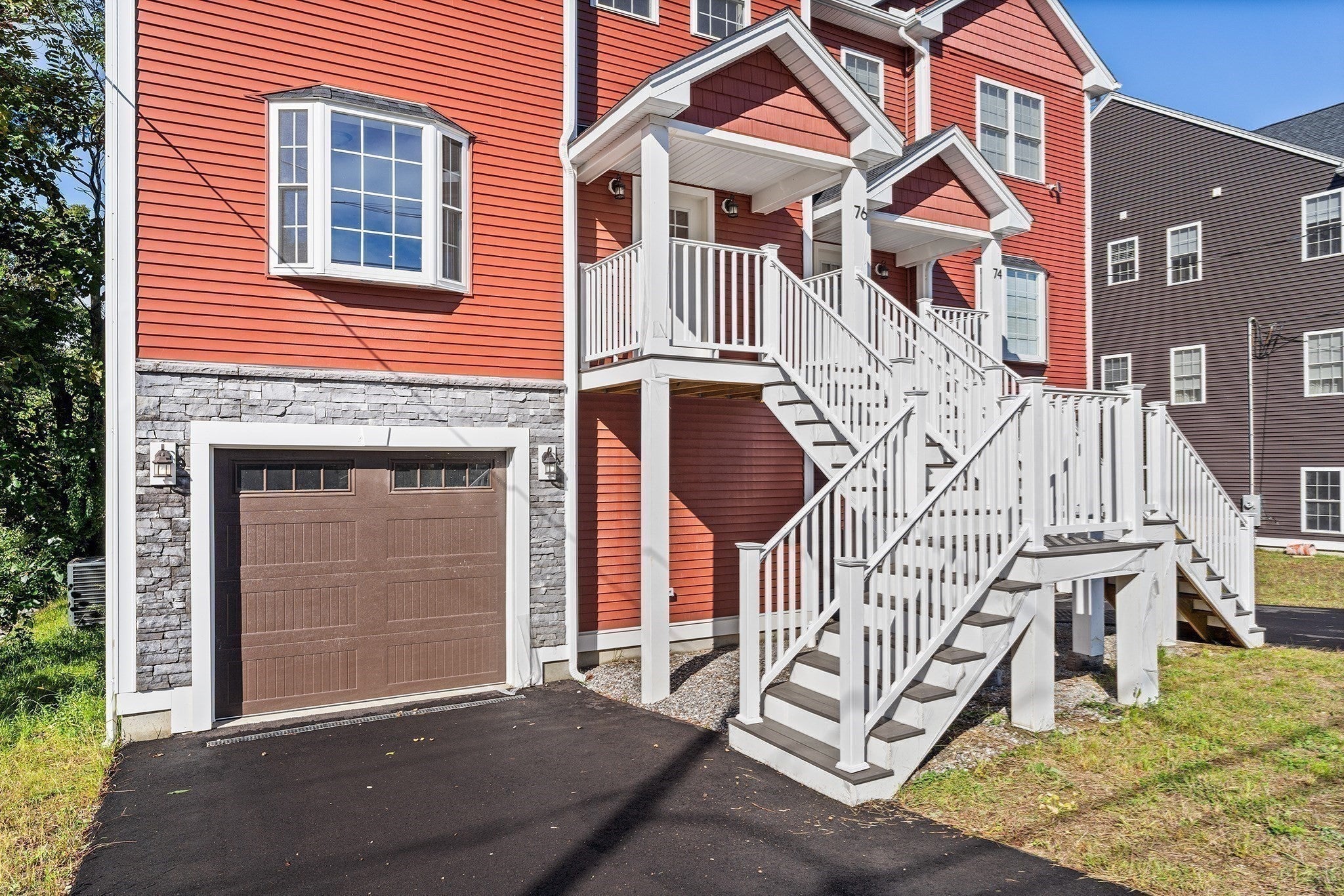 76 Valmor St