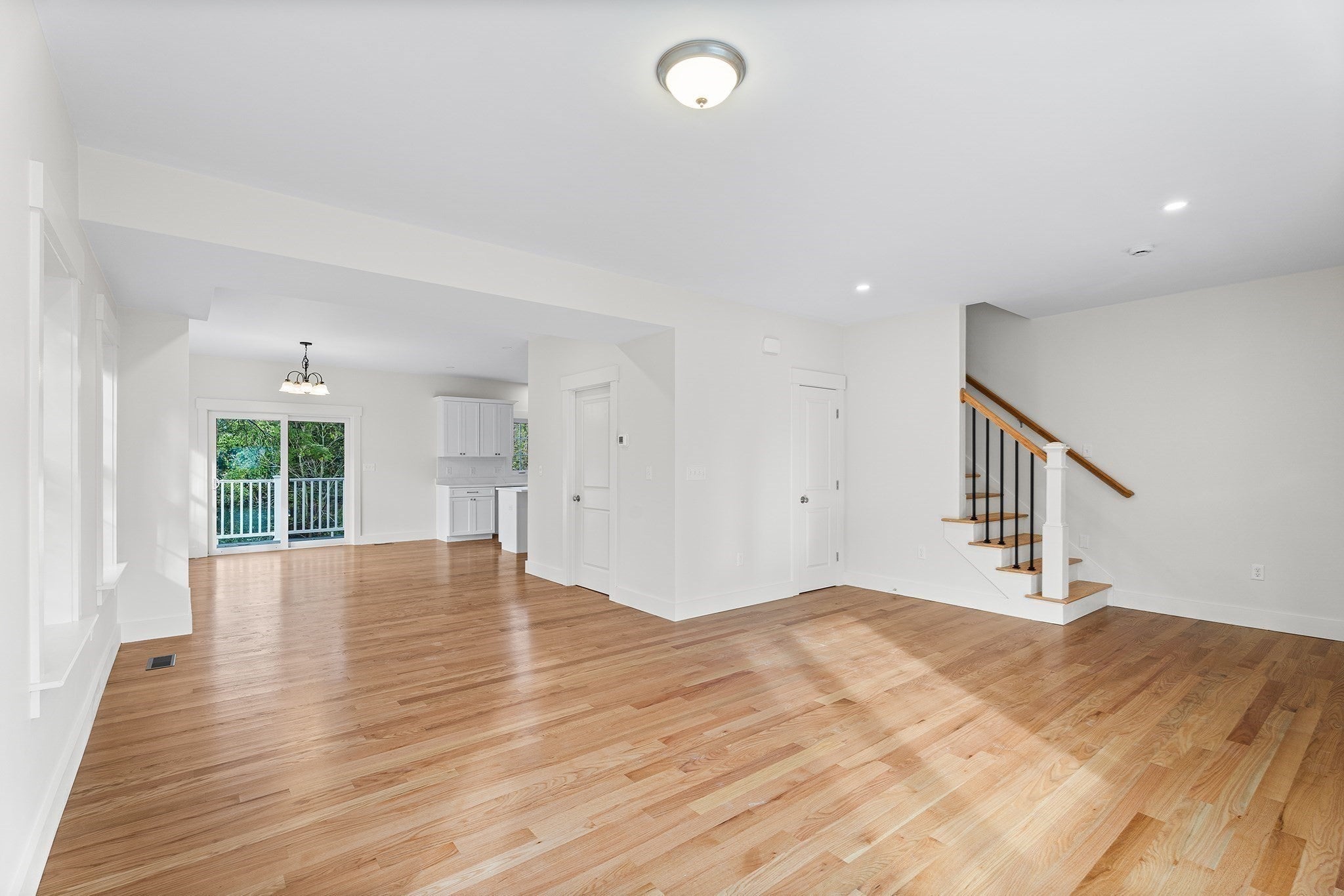 76 Valmor St, Worcester, MA, 76 Valmor St, Worcester, MA Photo #4