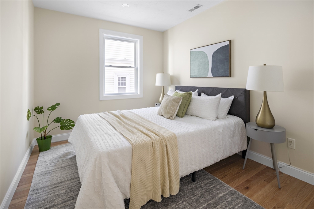 Revere, Massachusetts 02151, United States, 4 Bedrooms Bedrooms, ,3 BathroomsBathrooms,Residential,Active,78292