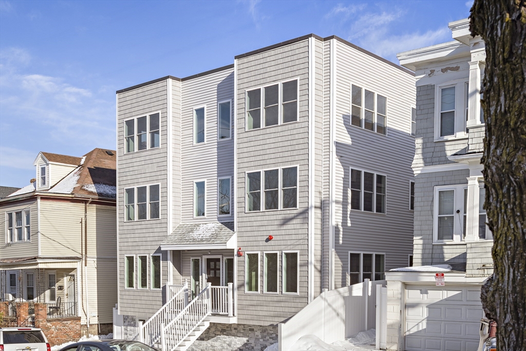 Revere, Massachusetts 02151, United States, 4 Bedrooms Bedrooms, ,3 BathroomsBathrooms,Residential,Active,78292 Revere, Massachusetts 02151, United States, 4 Bedrooms Bedrooms, ,3 BathroomsBathrooms,Residential,Active,78292