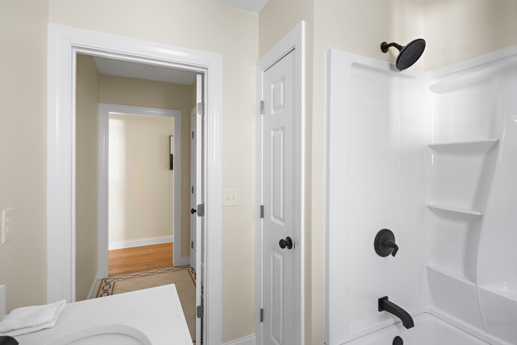 Revere, Massachusetts 02151, United States, 4 Bedrooms Bedrooms, ,3 BathroomsBathrooms,Residential,Active,78292