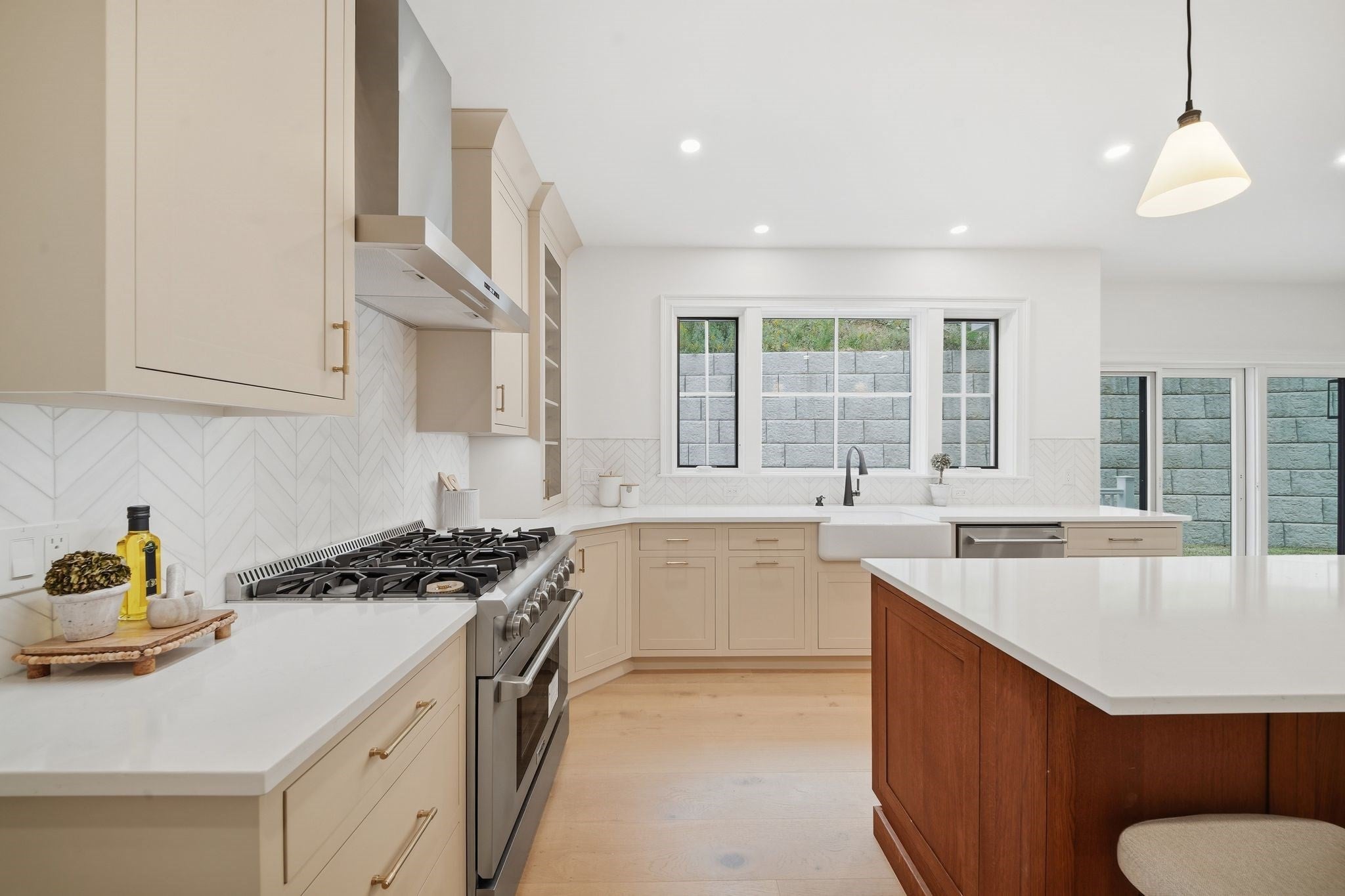 161 Bridge St #6, Hamilton, MA Photo #38