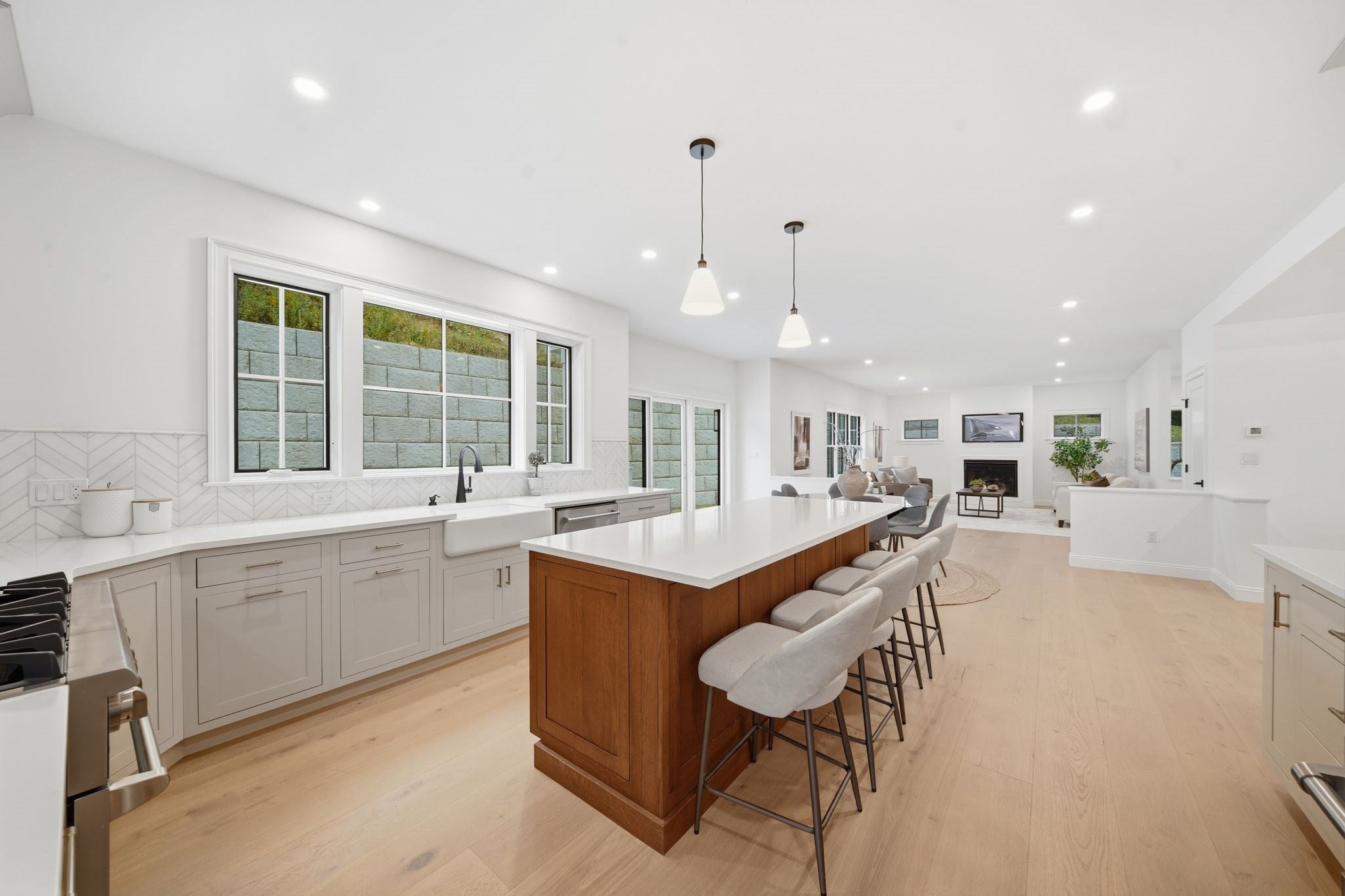 161 Bridge St #6, Hamilton, MA Photo #37