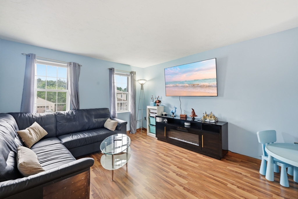 37 Grammont Road, Worcester, MA, 37 Grammont Road, Worcester, MA Photo #5