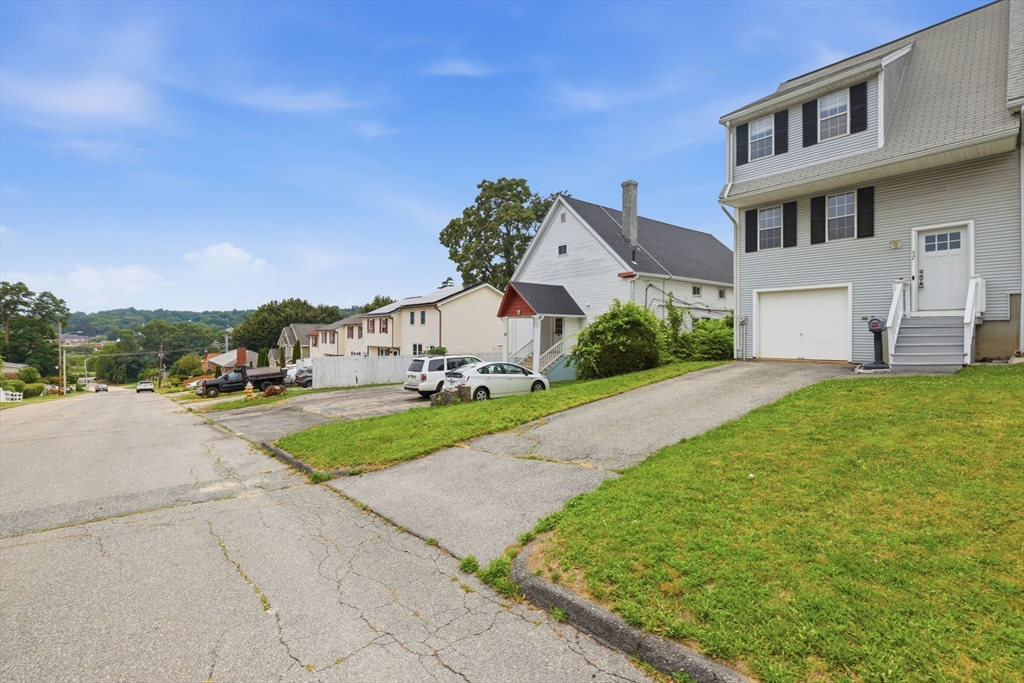 37 Grammont Road, Worcester, MA, 37 Grammont Road, Worcester, MA Photo #3
