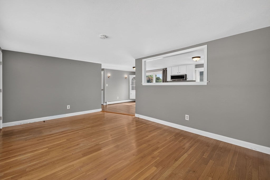 165 Swansom Rd, Swansea, MA Photo #10