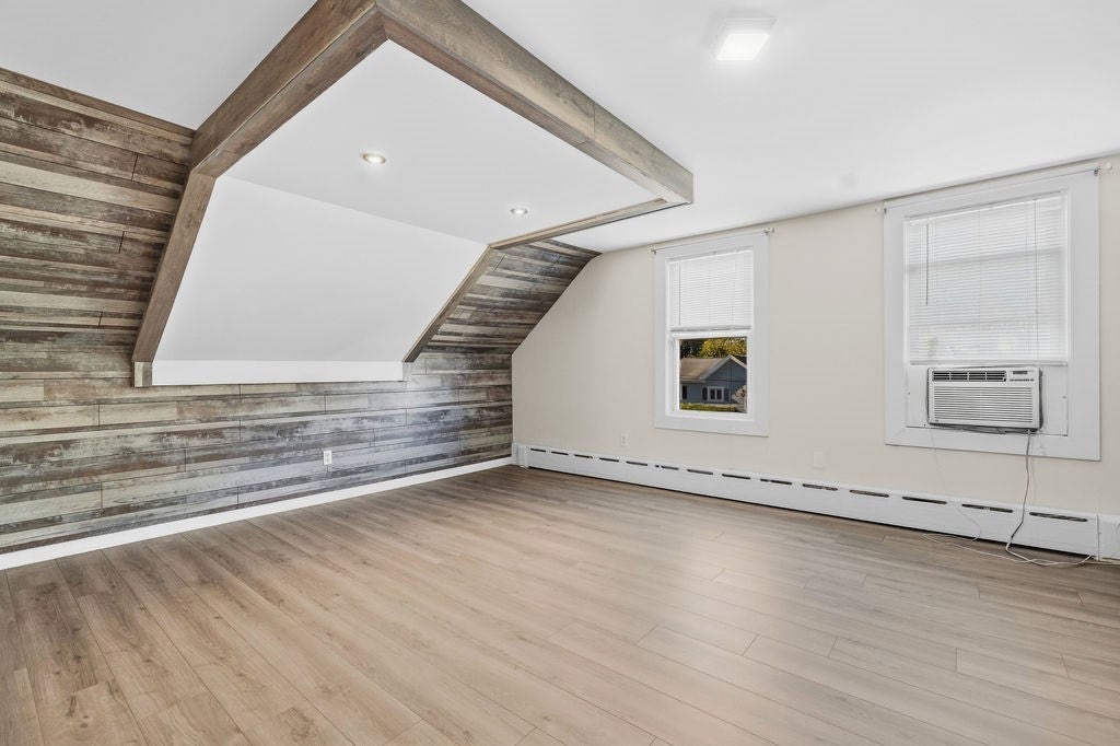 950 Glen St, New Bedford, MA, 950 Glen St, New Bedford, MA Photo #3