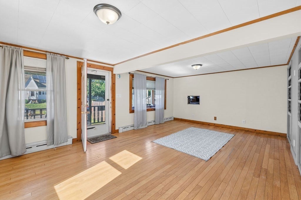 950 Glen St, New Bedford, MA, 950 Glen St, New Bedford, MA Photo #19