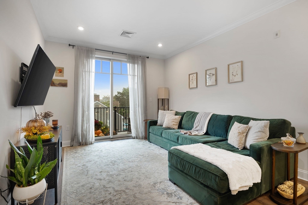 69 Foundry St 310