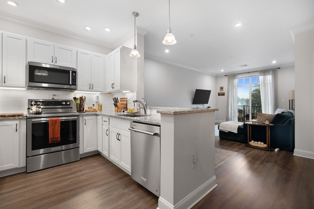 69 Foundry St 310