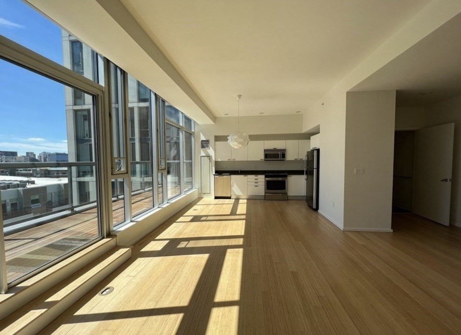 2 Earhart St 910