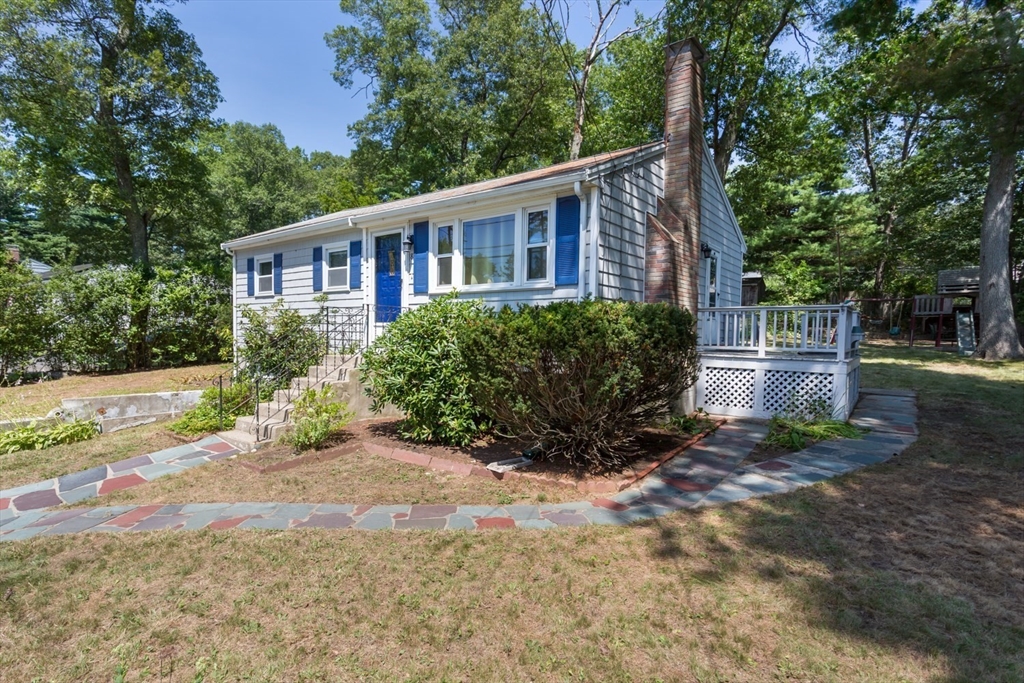 81 Pond St