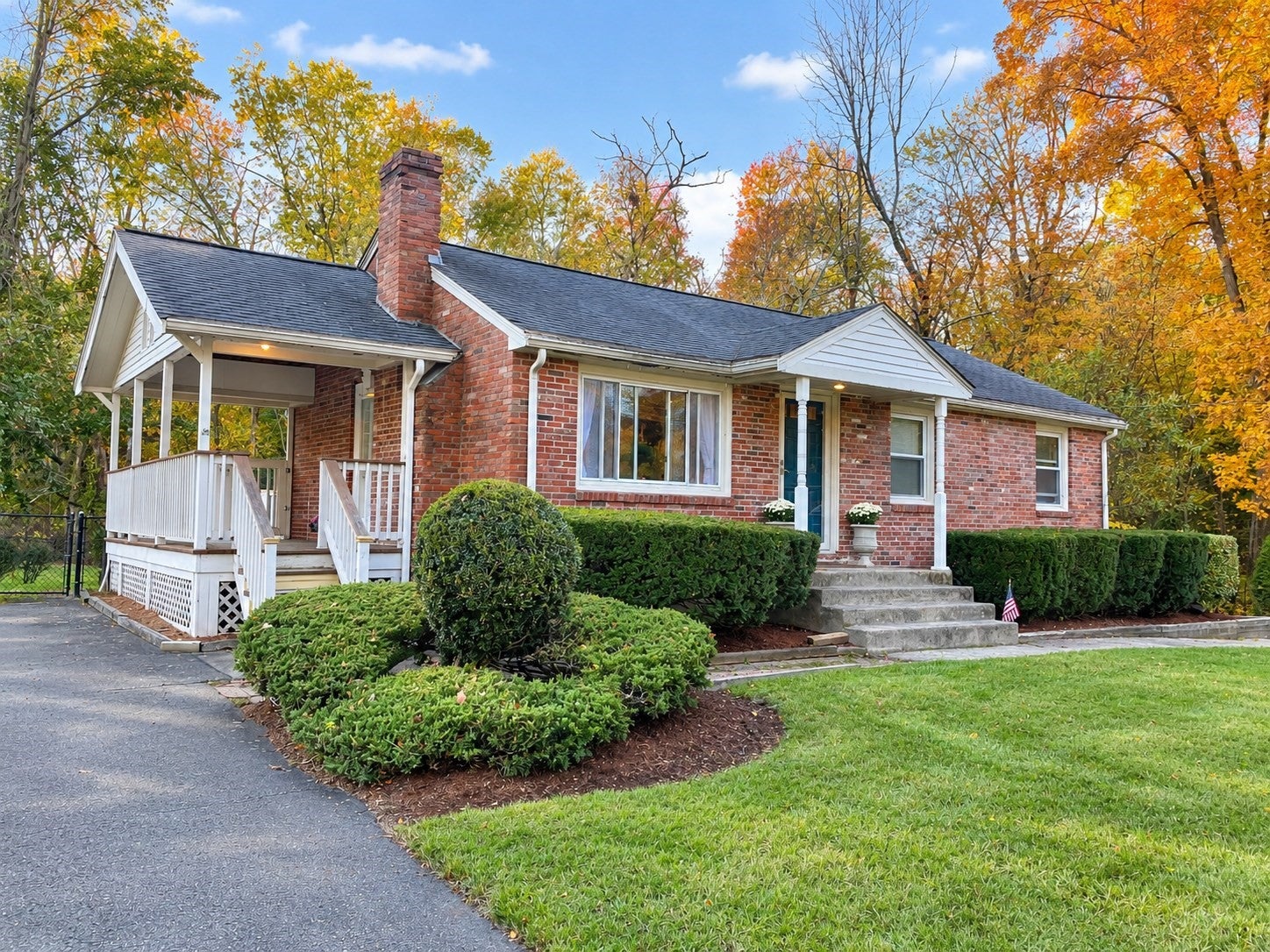 Photo of 622 Winter St, Walpole, MA