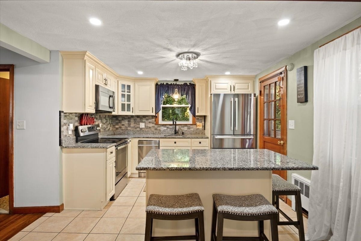 45 Decker St, Milton, MA, 45 Decker St, Milton, MA Photo #8