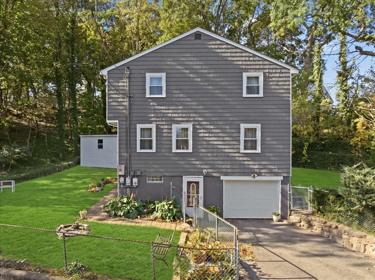 Photo of 45 Decker St, Milton, MA