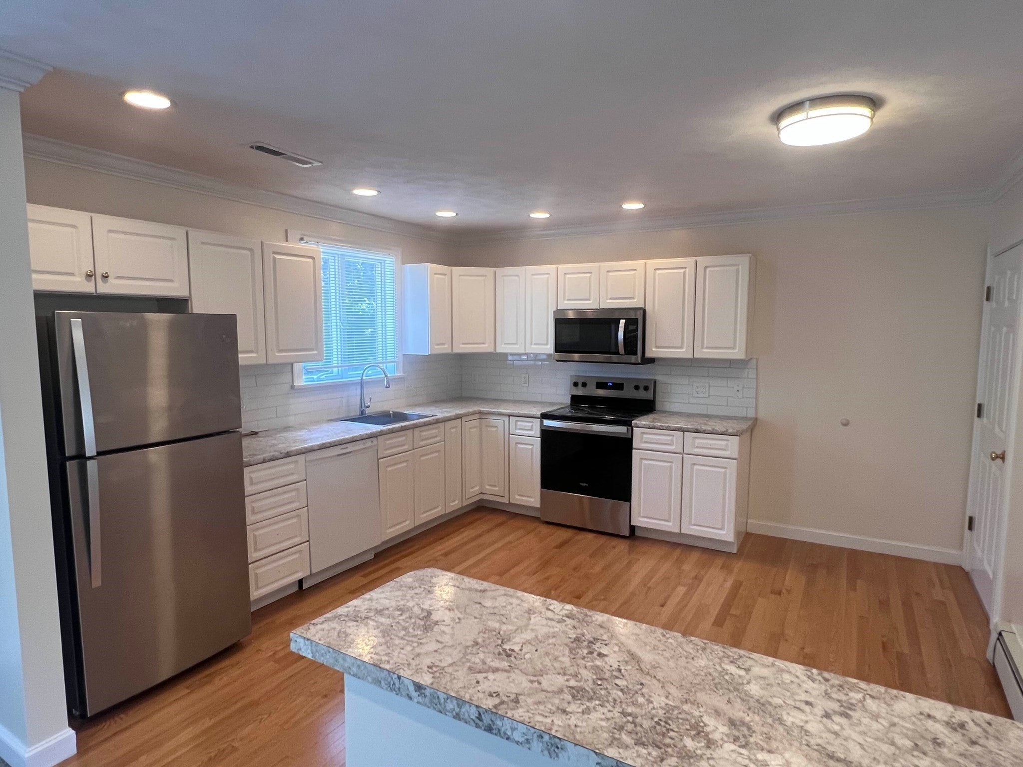 318 South Rd #318, Bedford, MA, 318 South Rd #318, Bedford, MA Photo #3
