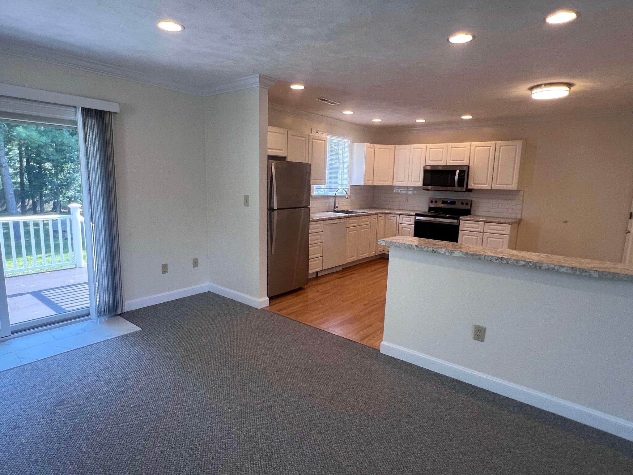 318 South Rd #318, Bedford, MA, 318 South Rd #318, Bedford, MA Photo #5