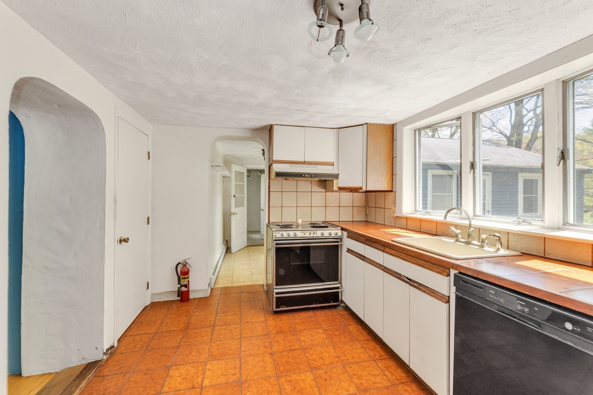 193 Haverhill Street, North Reading, MA, 193 Haverhill Street, North Reading, MA Photo #5