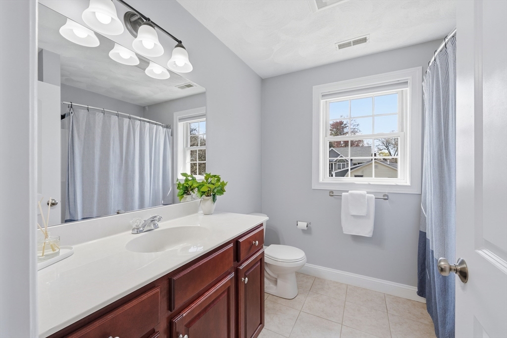 12 Bell Rd, Tewksbury, MA Photo #28