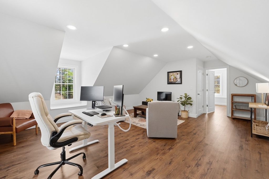 12 Bell Rd, Tewksbury, MA Photo #32