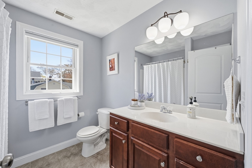12 Bell Rd, Tewksbury, MA Photo #23