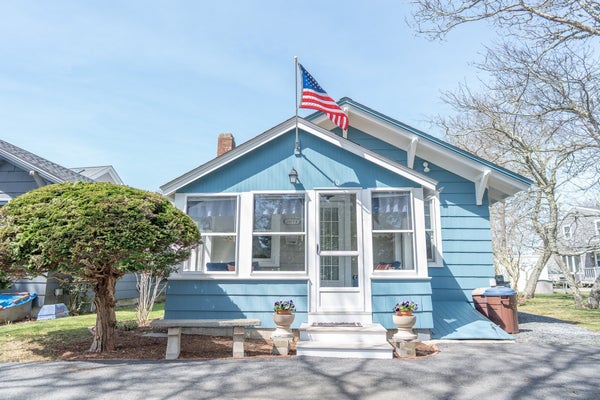 10 ESSEX PL, HARWICH PORT, MA 02646 - Image 05c6745d7bdae120ced09bfda39eb077/842708972