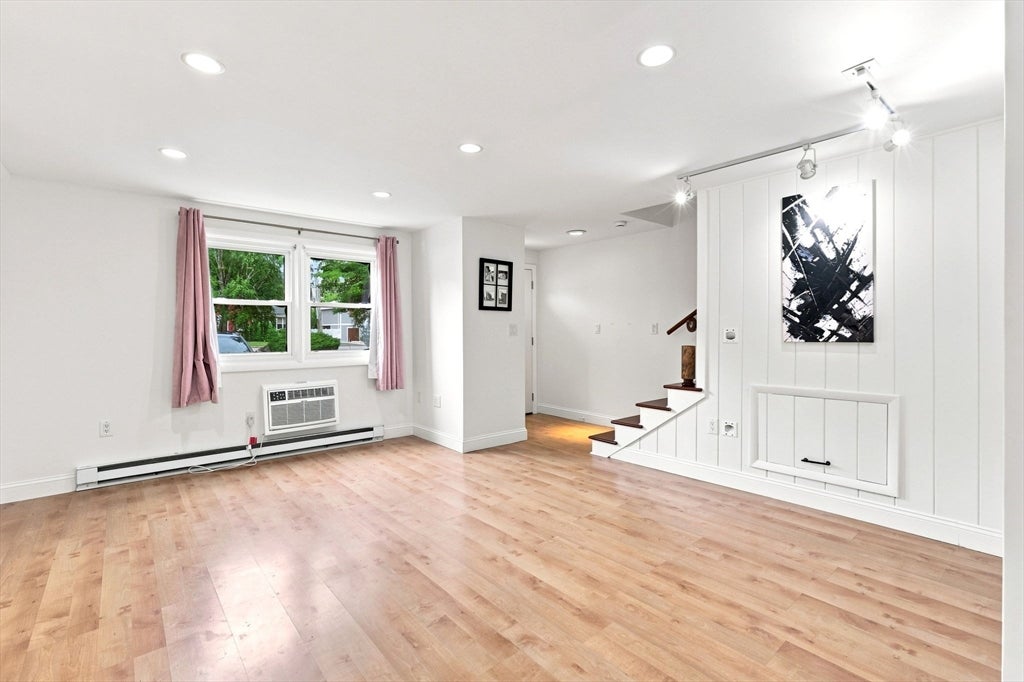 10 Freeman St #2, North Attleboro, MA, 10 Freeman St #2, North Attleboro, MA Photo #10