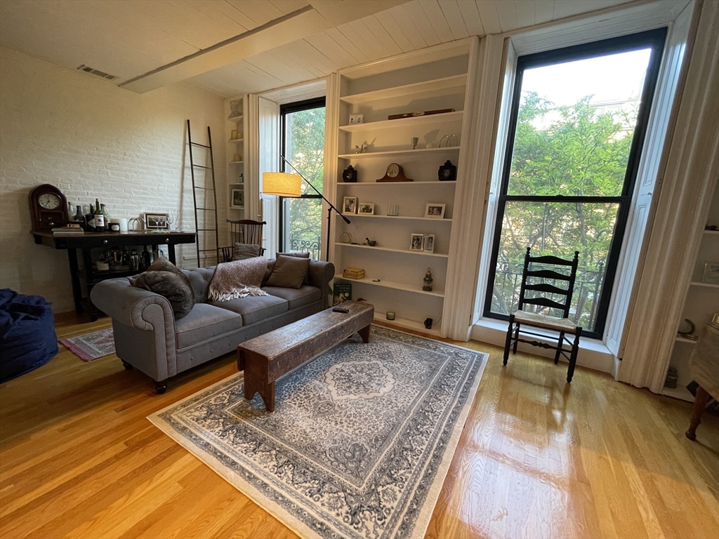 124 Beacon St 3F