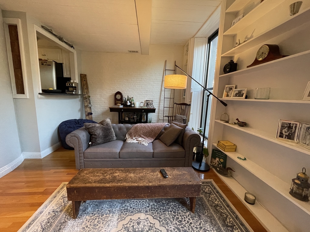 124 Beacon St 3F