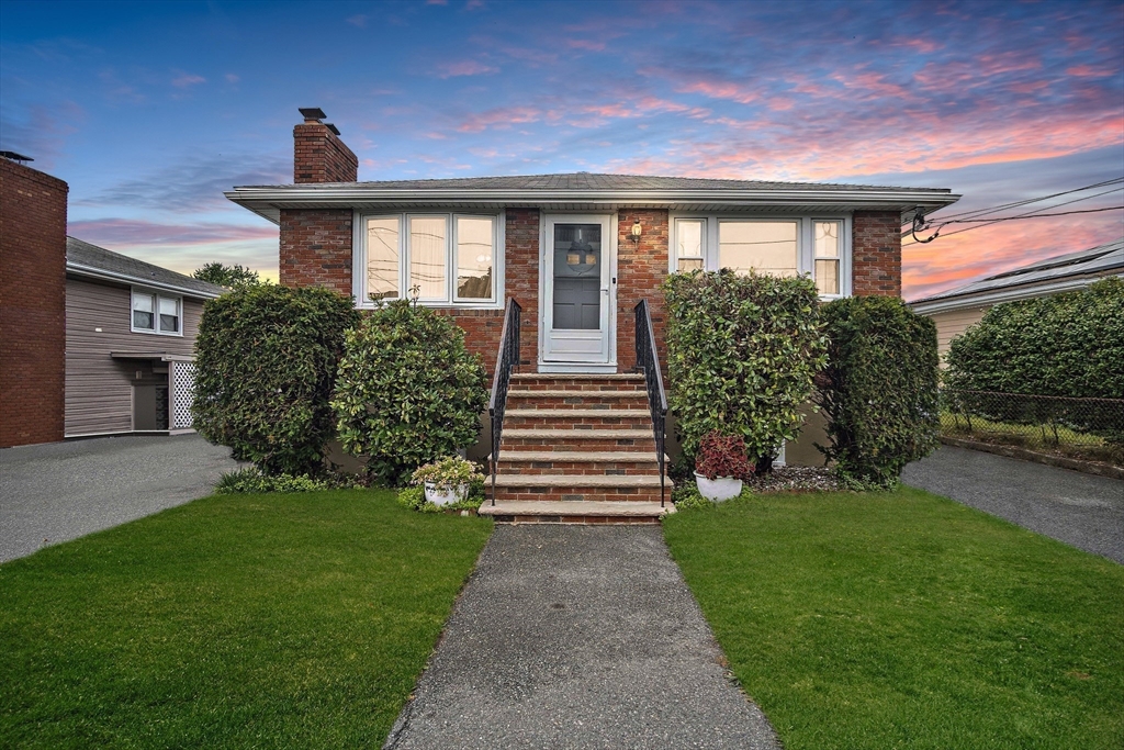 52 Augustus St
