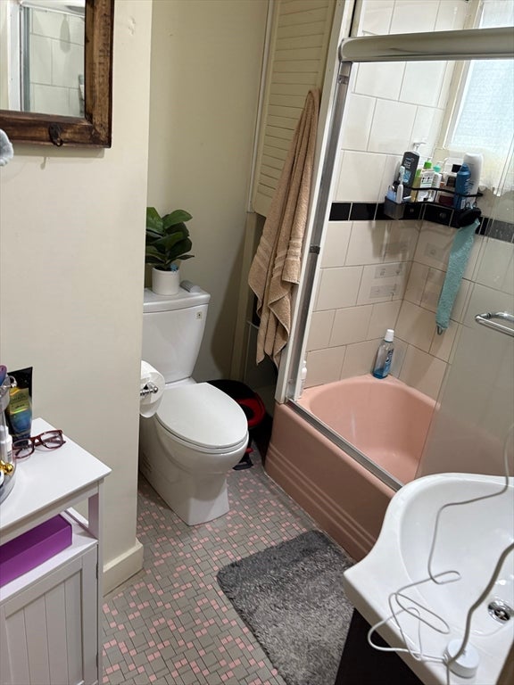 1672 Beacon St #3B, Brookline, MA Photo #4